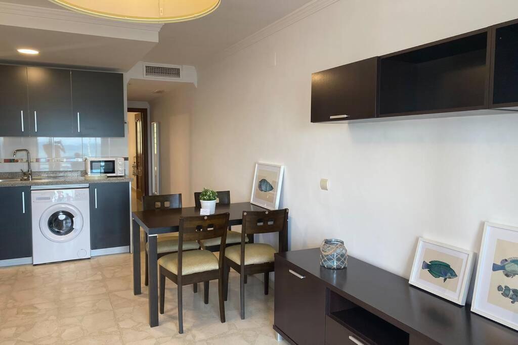 Maravilloso Apartamento En Primera Linea De Playa Con Vistas Al Mar En Caleta De Velez 2 D מראה חיצוני תמונה