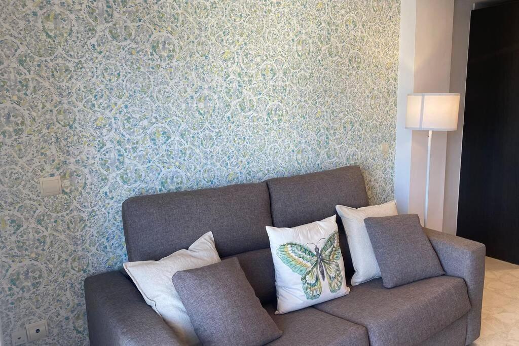 Maravilloso Apartamento En Primera Linea De Playa Con Vistas Al Mar En Caleta De Velez 2 D מראה חיצוני תמונה