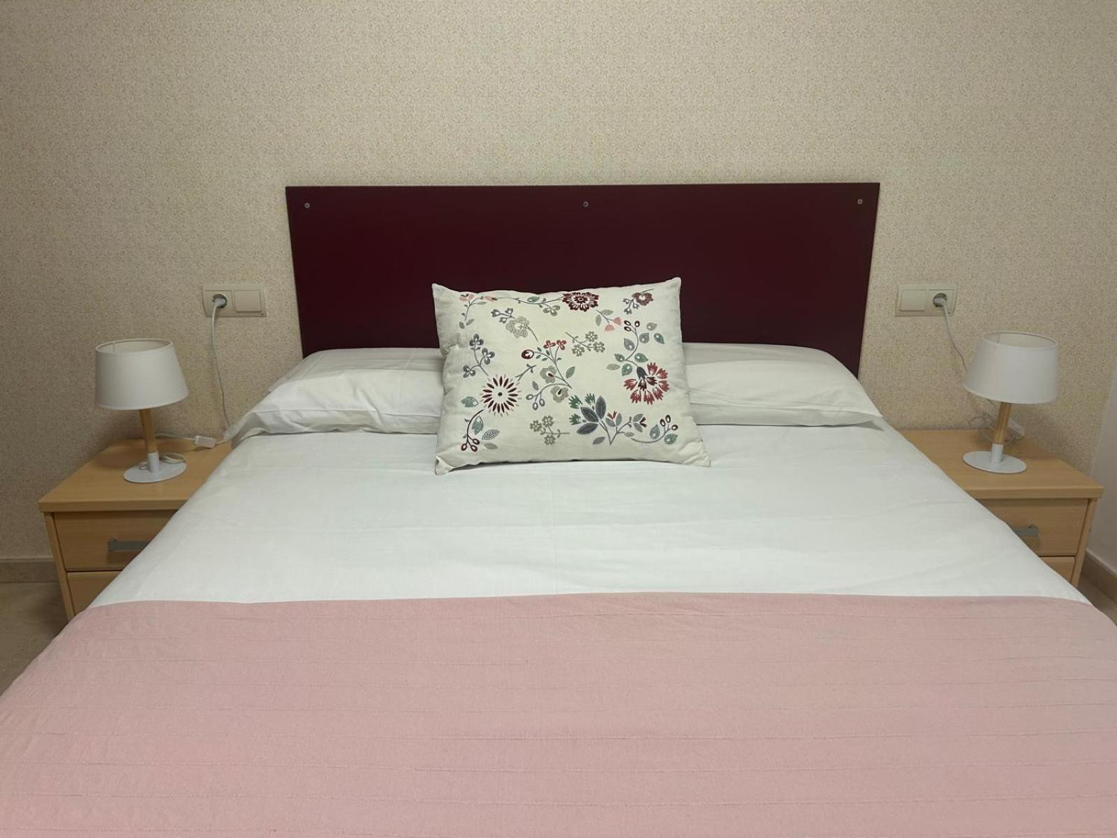 Maravilloso Apartamento En Primera Linea De Playa Con Vistas Al Mar En Caleta De Velez 2 D מראה חיצוני תמונה